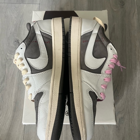 Travis Scott Reverse Mocha